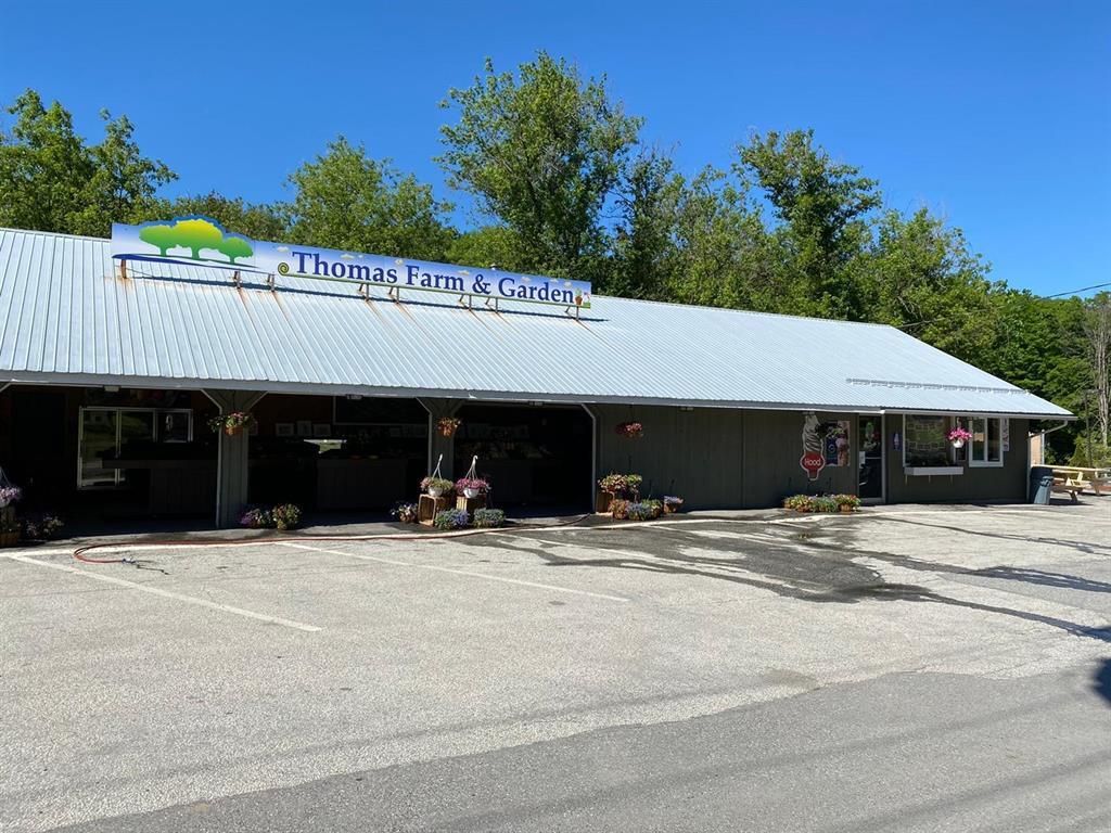 Outside view of Thomas Farm and Garden